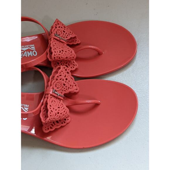 Salvatore Ferragamo Size 9 Perala Bow Strap Jelly Thong Sandals Coral - Picture 4 of 12